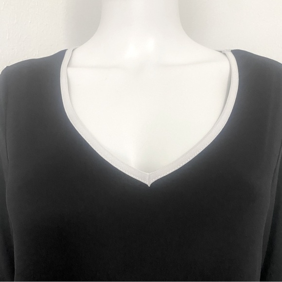 Nik and Nash Comfy Black Long Sleeve Dress Size Large White Line V-Neck Made USA - Picture 3 of 8